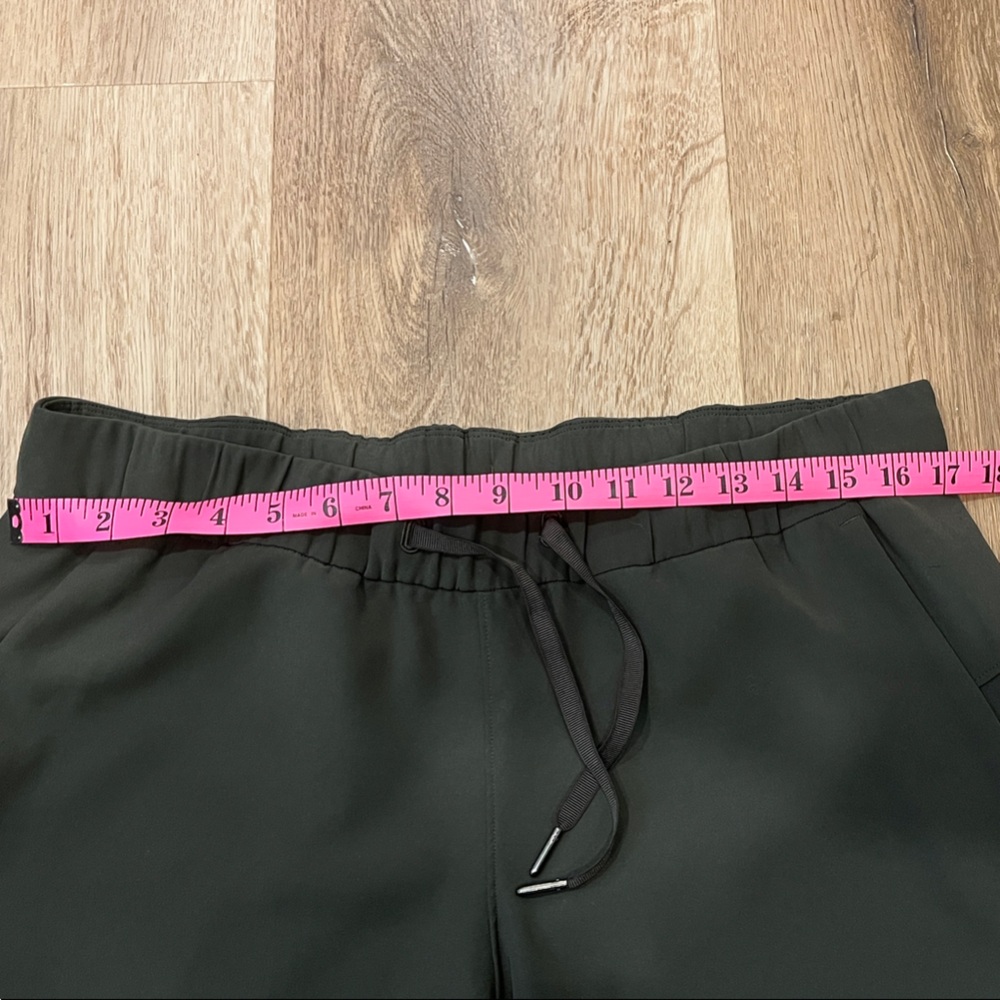 lululemon athletica Women's Dark Olive Green Joggers - Picture 5 of 7